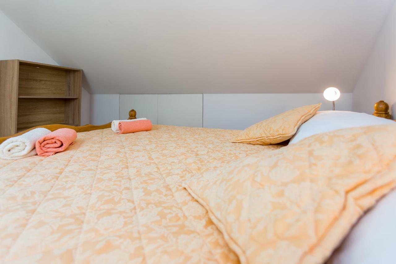 Apartmani Rebac Gata Eksteriør bilde